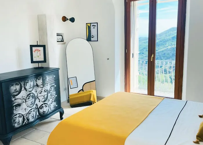 La Vedetta Sea View Feriehus